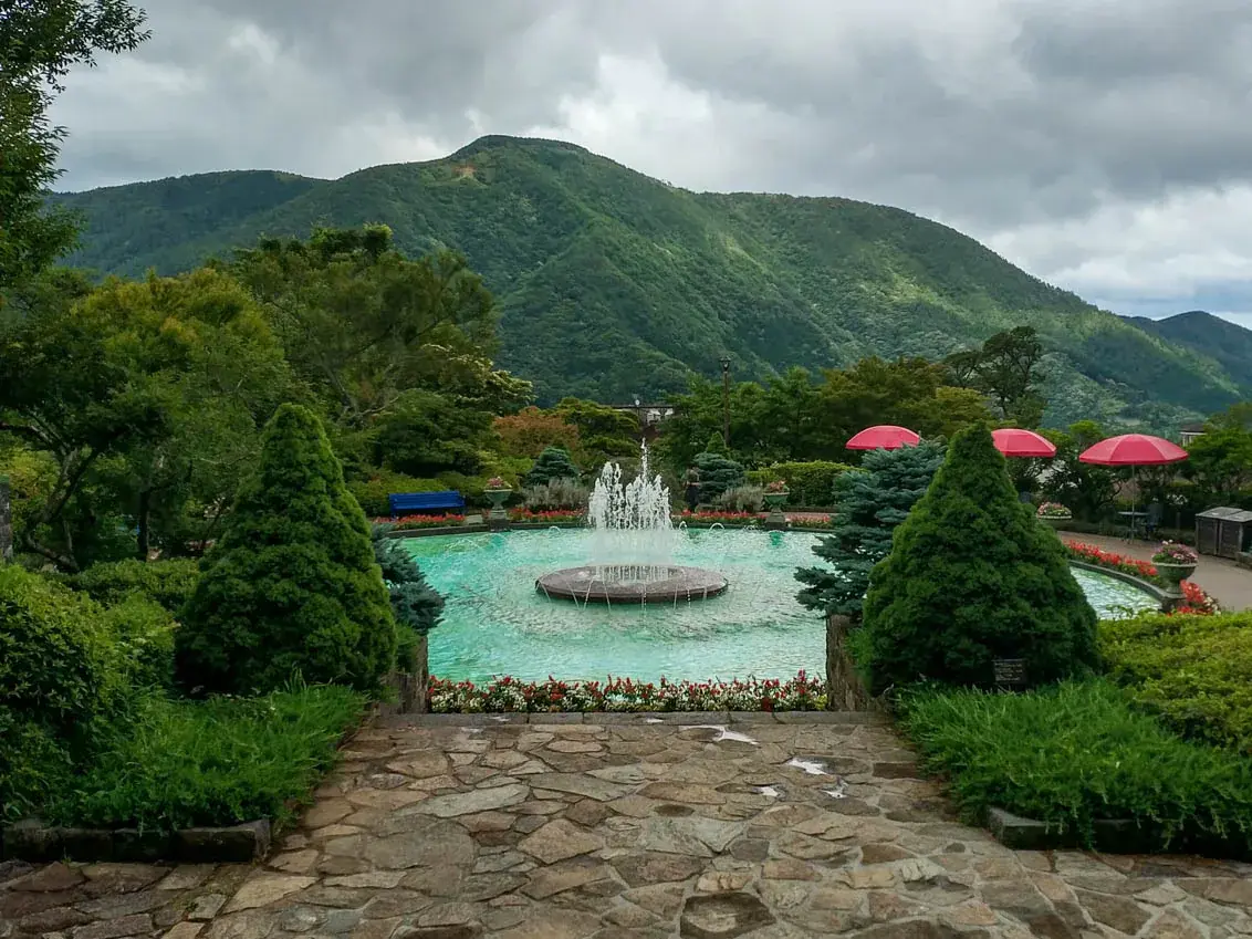 Photograph of the fountain at Hakone Gōra Park in Japan