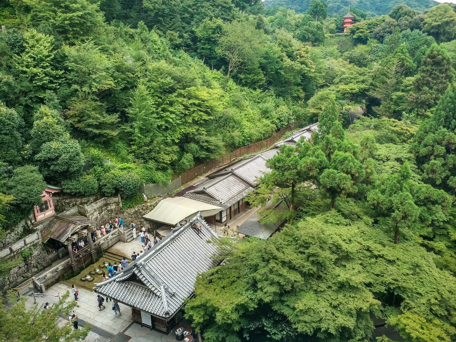 Photograph of the grounds of Kiyomizudera Temple in Japan
